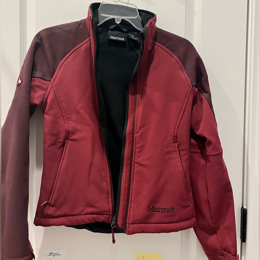 Fleece lined marmot jacket